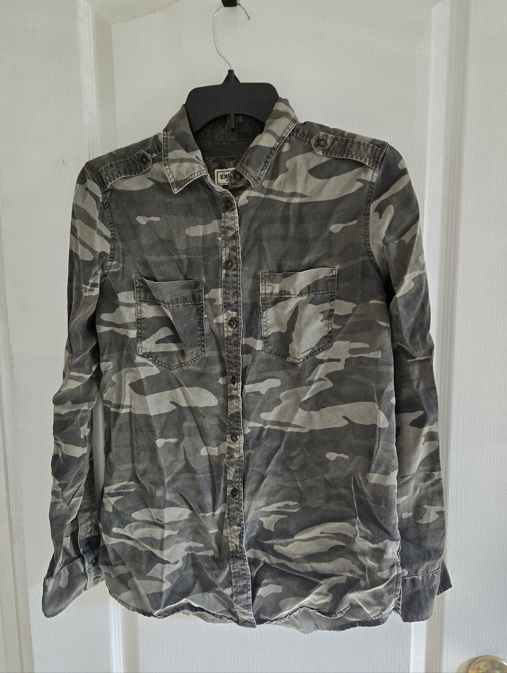 Express Boyfriend Size Small Womens Camouflage Camo Collared Shirt Button Down